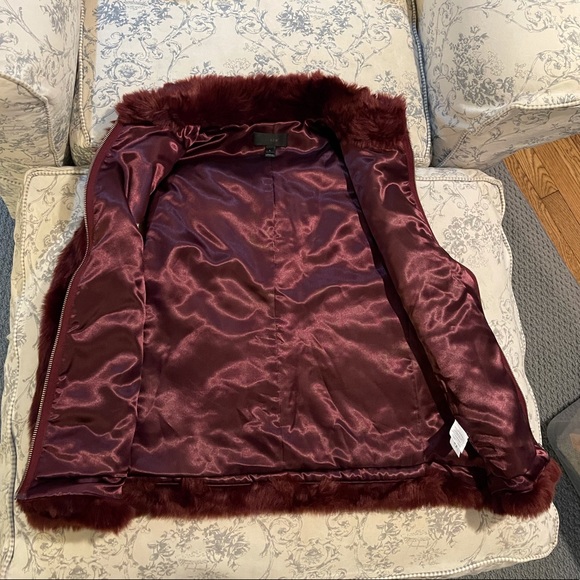 Jcrew women’s fur vest - Picture 3 of 8